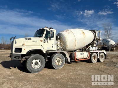 2007 International 5600i 8x4 Twin-Steer Camion mélangeur