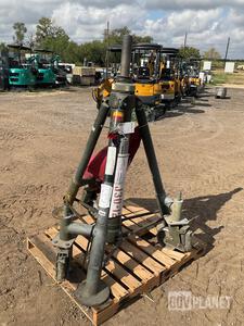 WGGJ30TON-9CC Tripod Hydraulic Jack