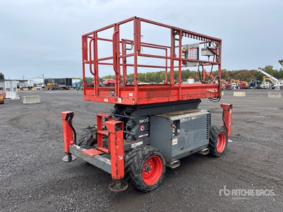 2018 Skyjack SJ6832 RT 4x4 Dual Fuel Scissor Lift