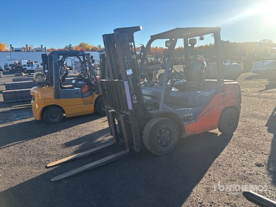 2014 Toyota 8FGU30 5820 lb Cushion Tire Forklift