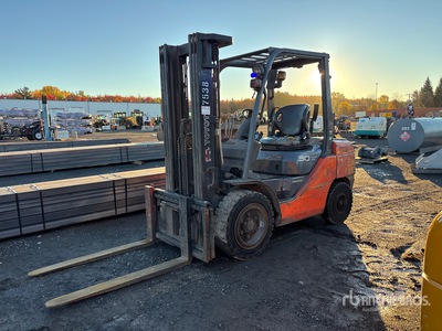 2014 Toyota 8FGU30 5820 lb Gabelstapler
