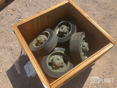 (4) Roller Supports