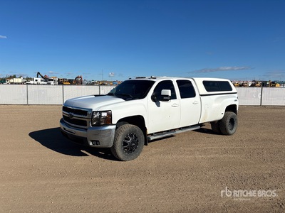 2008 Chevrolet Silverado 3500HD 4x4 Crew Cab Pickup