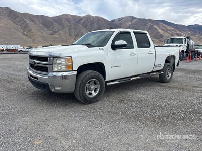 2007 Chevrolet Silverado 2500 4x2 Crew Cab Pickup