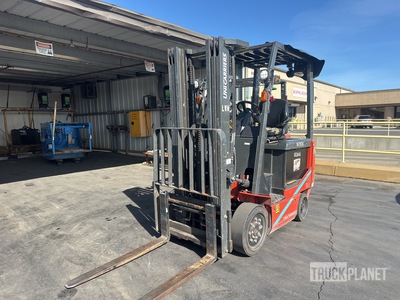 UniCarriers BXC50N 4400 lb Chariot Élévateur Électrique