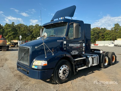2014 Volvo VNM200 6x4 T/A Day Cab Truck Tractor