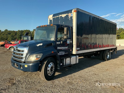 2014 Hino 268 Van Truck