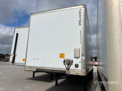 2013 Utility VS2DX 36 ft x 102 in T/A Van Trailer
