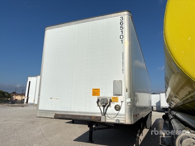 2013 Utility VS2DX 36 ft x 102 in T/A Van Trailer