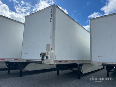 2013 Utility VS2DX 53 ft x 102 in T/A Van Trailer
