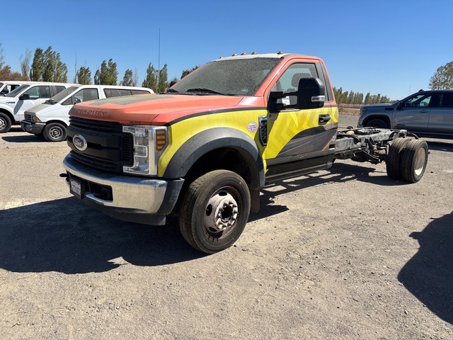 2019 Ford F-450 4x2 Cab and Chassis