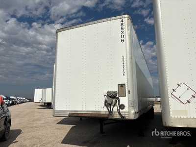 2013 Utility VS2DX 48 ft x 102 in T/A Van Trailer