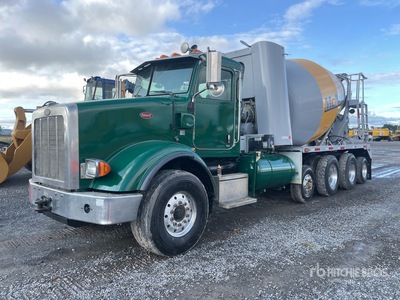 2016 Peterbilt 365 10x4 Camion Revolvedora de Concreto / Camion malaxeur