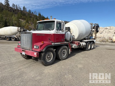 2004 Western Star T/A Booster Mixer Truck