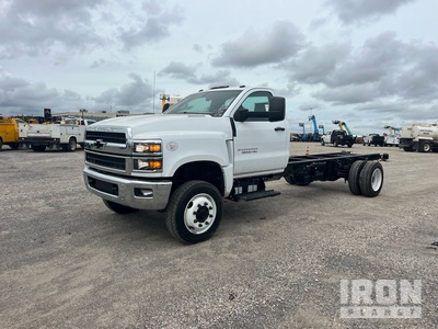 2024 Chevrolet Silverado 5500HD 4x4 を見 Cab and Chassis (Unused)