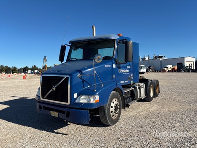 2013 Volvo VNM 6x4 Tracteur routier