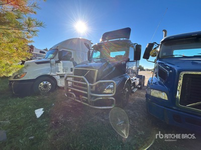 2019 Volvo VNR 6x4 Ciągnik siodłowy T/A z kabiną dzienną