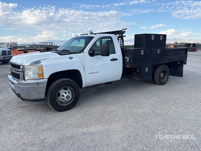 2011 Chevrolet Silverado 3500HD 4x2 Camión Caja Abierta