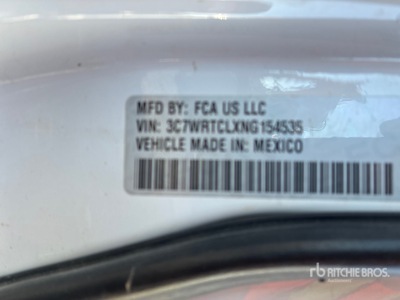 2022 Ram 3500 4x4 Crew Cab Flatbed Truck