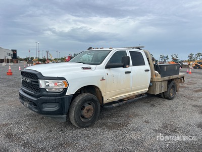 2020 Ram 3500 4x2 Crew Cab Flatbed Truck