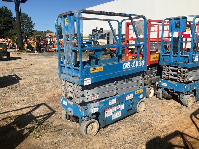 2017 Genie GS-1930 Electric Scissor Lift