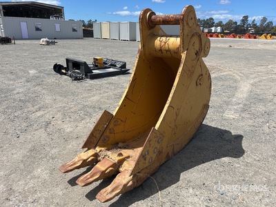 2020 AE 600 mm Q/C Digging Excavator Bucket - Fits Cat 336