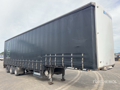 2016 Krueger 13.3 m Tri/A Curtain Side Trailer