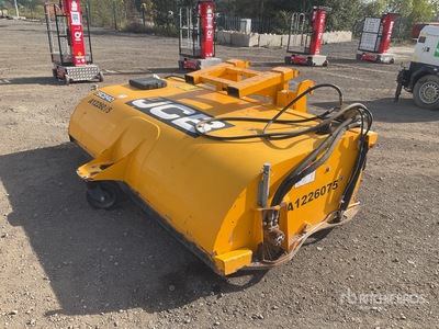2021 JCB SC240 清掃機