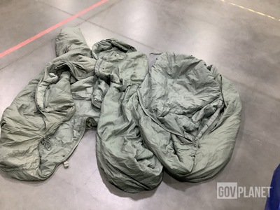 (80) Sleeping Bags