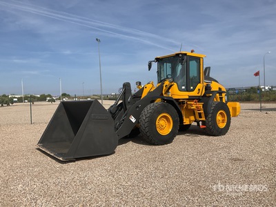 2023 Volvo L90H جرافة