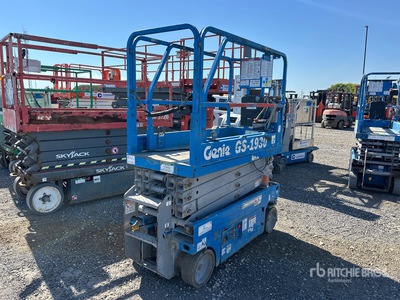 2011 Genie GS-1930 Electric Scissor Lift
