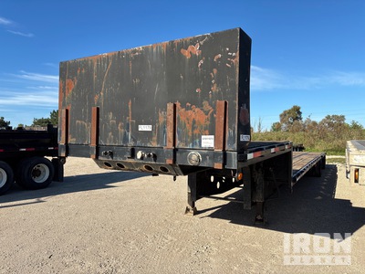 2001 Doonan 482DB140 80000 lb 48 ft T/A Spread Axle Step Deck Trailer
