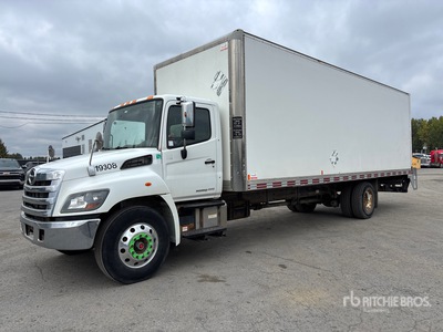 2019 Hino 358D 4x2 Van Truck
