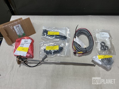 (3) Oshkosh Defense 5SK557 Liquid Quantity Indicators