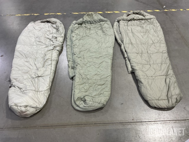 (40) Sleeping Bags