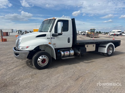2020 International MV607 4x2 Pritsche-Lkw