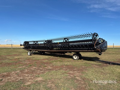 2013 MacDon FD75 40 ft Flex Draper Tête de moissonneuse/batteuse