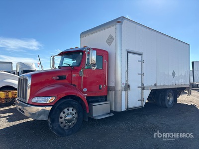 2015 Peterbilt 337 4x2 Furgoneta caja cerrada (Inoperable)