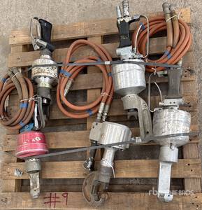 Quantity of (5) Lote de Ponchadoras Hidraulicas / Hydraulic Clamps Divers - Outils à main