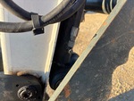 Hydraulics with Thumb Cylinder
