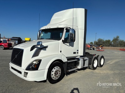 2017 Volvo VNL300 6x4 トラックトラクター(T/A)