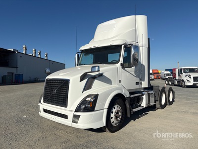 2017 Volvo VNL300 6x4 トラックトラクター(T/A)