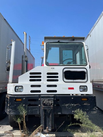 2013 Capacity TJ5000 Spotter Truck (Inoperable)