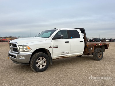 2015 Ram 3500 4x4 Crew Cab Flatbed Truck