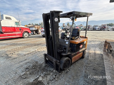 1994 Toyota 30-5FBCH25 4700 lb 電動フォークリフト