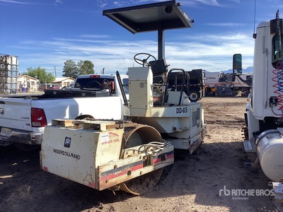 Ingersoll Rand DD65 Double Drum Roller