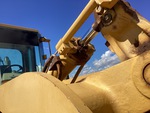 Hydraulics with Bucket Tilt Cylinders