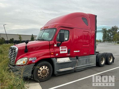 2016 Freightliner Cascadia 125 6x4 トラックトラクター(T/A) (Inoperable)