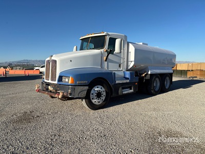 1995 Kenworth T600 5000 gal 6x2 Water vrachtwagen