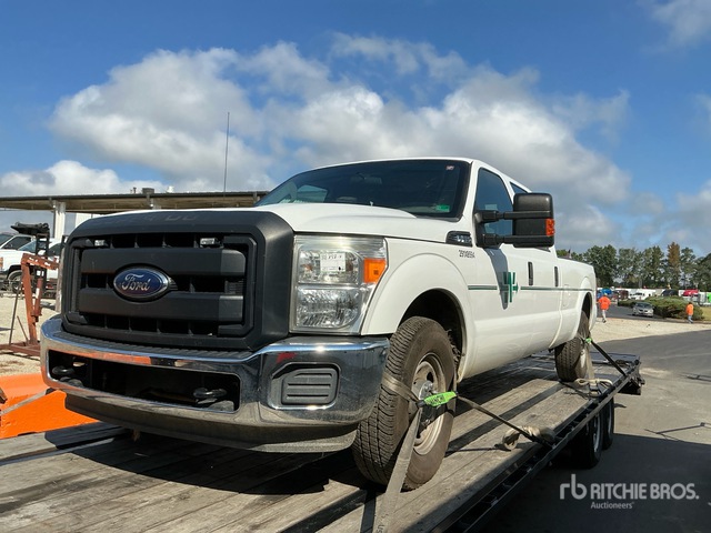 2015 Ford 2015 Ford F-250 4x2 Crew Cab Pickup
